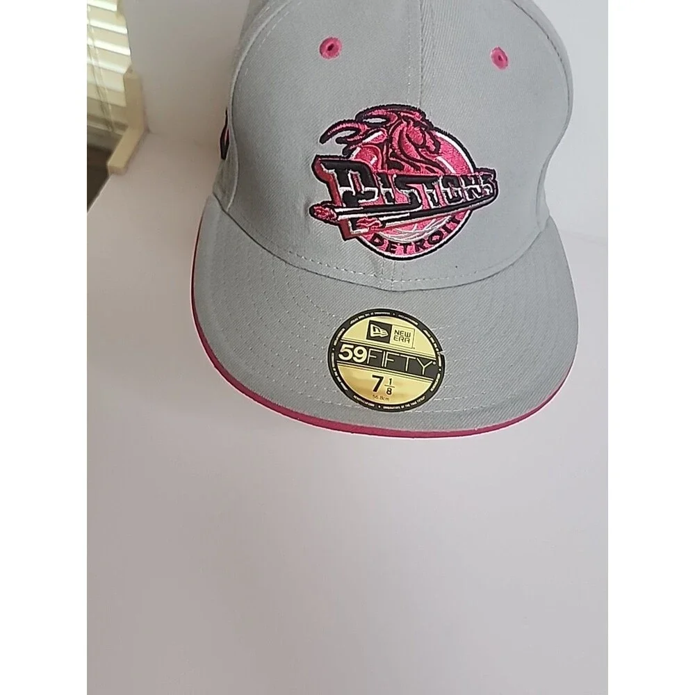 Detroit Pistons New Era 59Fifty Hardwood Classics Hat Cap 7 1/8 Pink Gray
